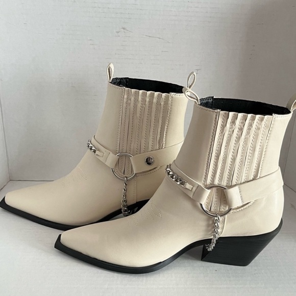 BILLINI WESTERN ANKLE BOOTS. - Picture 6 of 8